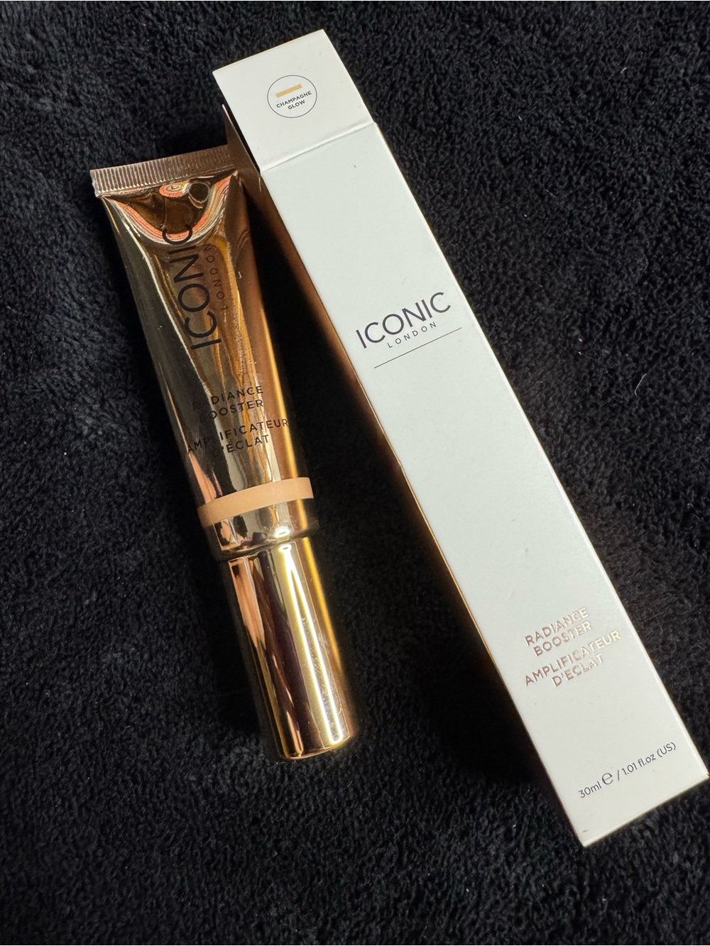 ICONIC London Radiance Booster - Rose Gold Glow color champagne HTF